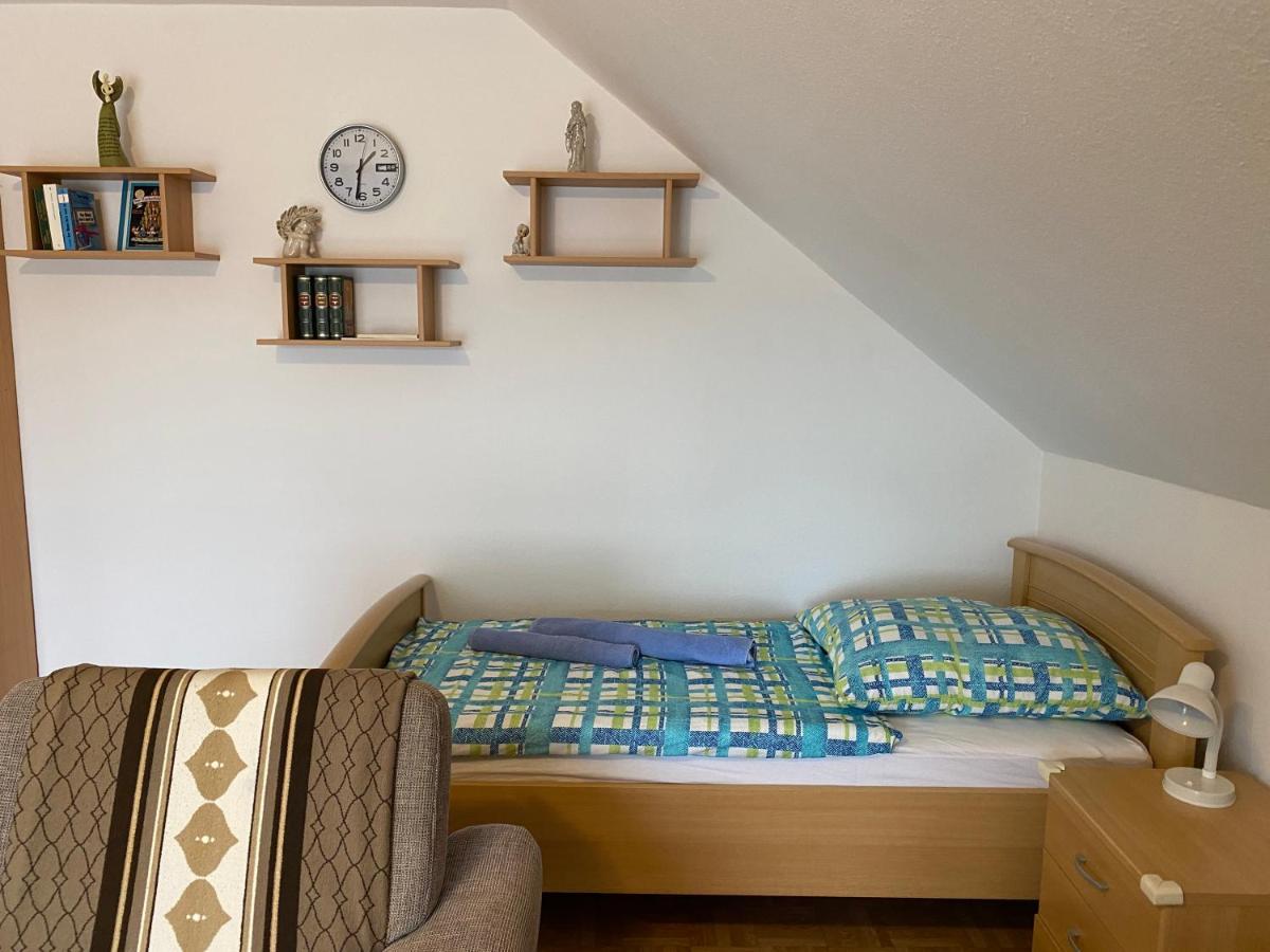 Apartment Mit Blick Auf Herkules Mit Parkplatz Kassel Zewnętrze zdjęcie